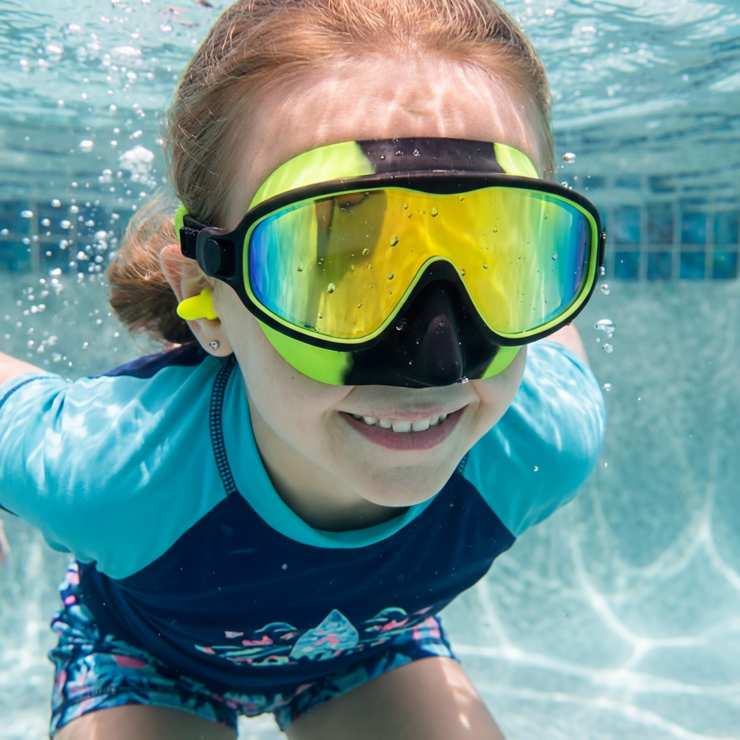 Praktiska Simglasögon för Barn – Anti-Fog, Säker Passform och Bekväm Användning