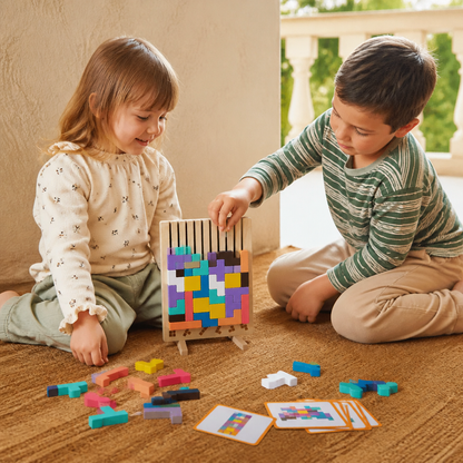 Montessorispel med träklossar och former