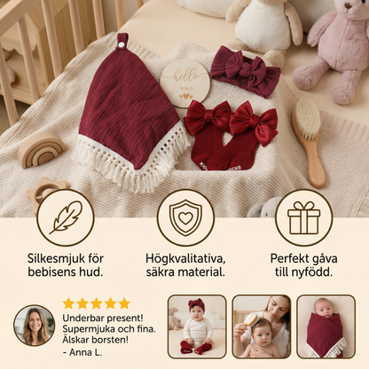 Babyvårdspresentbox – handduk, strumpor eller hårband och badborste för nyfödda